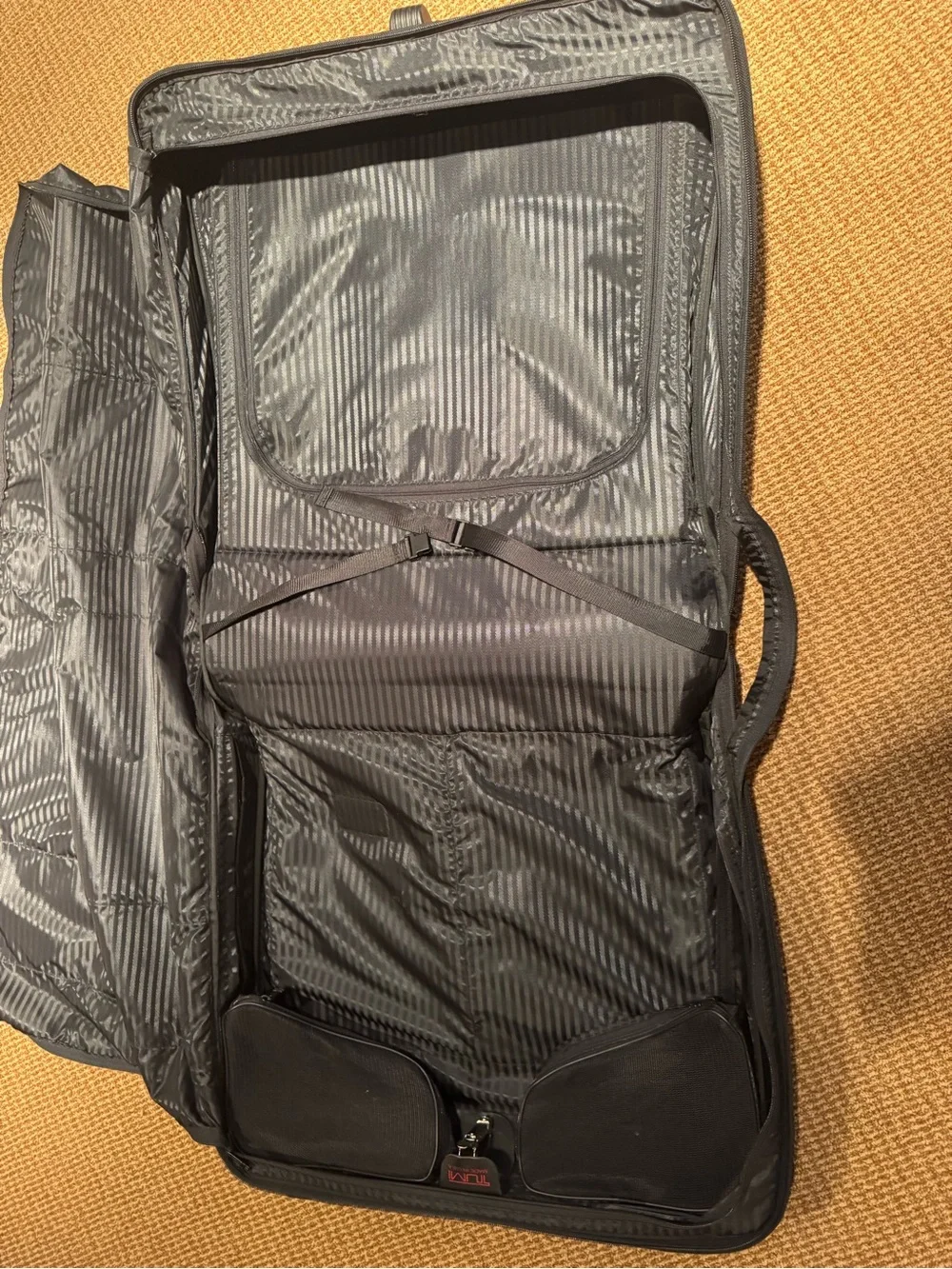 Men's Black Rolling Duffel Bag - Travel Gear